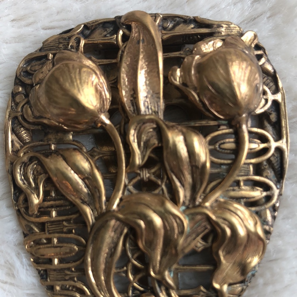 Art Nouveau Deco Brass Repousse Filigree German Style Dress Clip - Picture 17 of 17